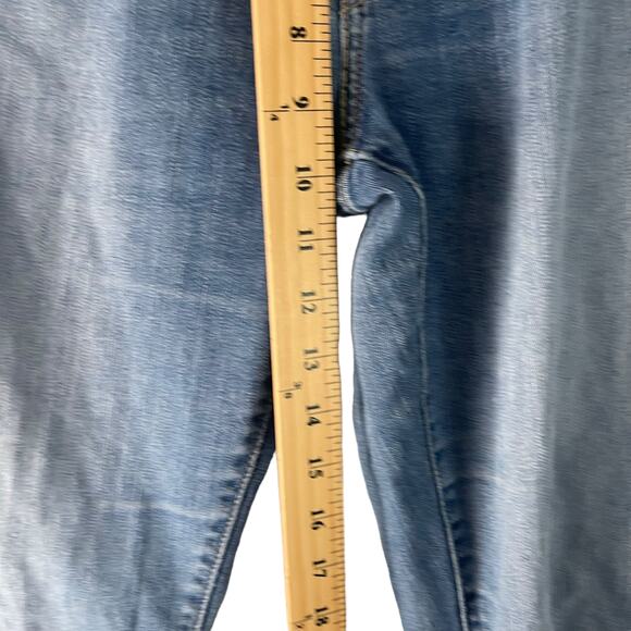 Levi's 712 Slim Women's Size 33 X 32 Medium Wash Straight Jeans - Picture 10 of 11